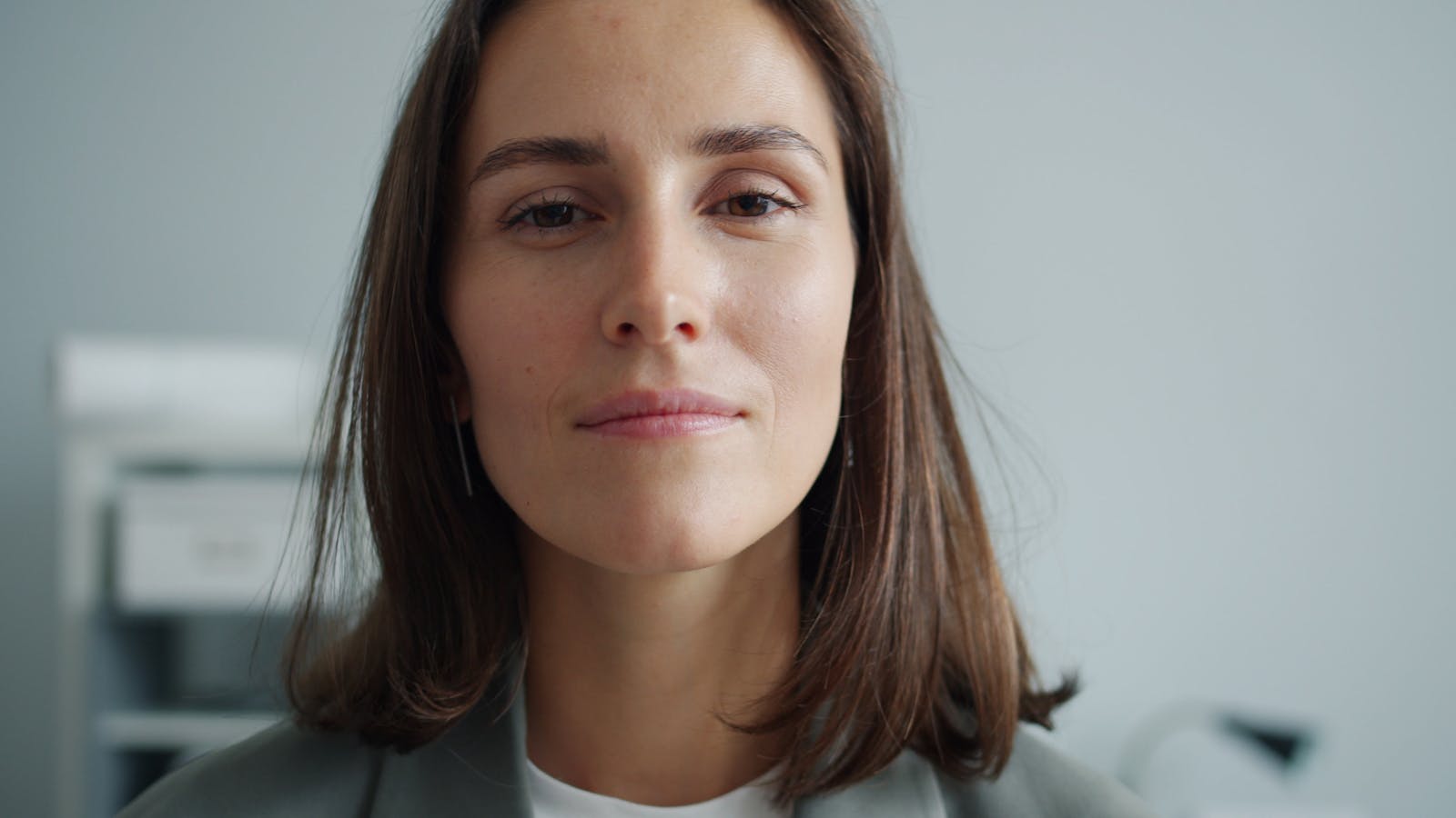 Щит и медицинский крест — концепция E-E-A-T для медицинских сайтов